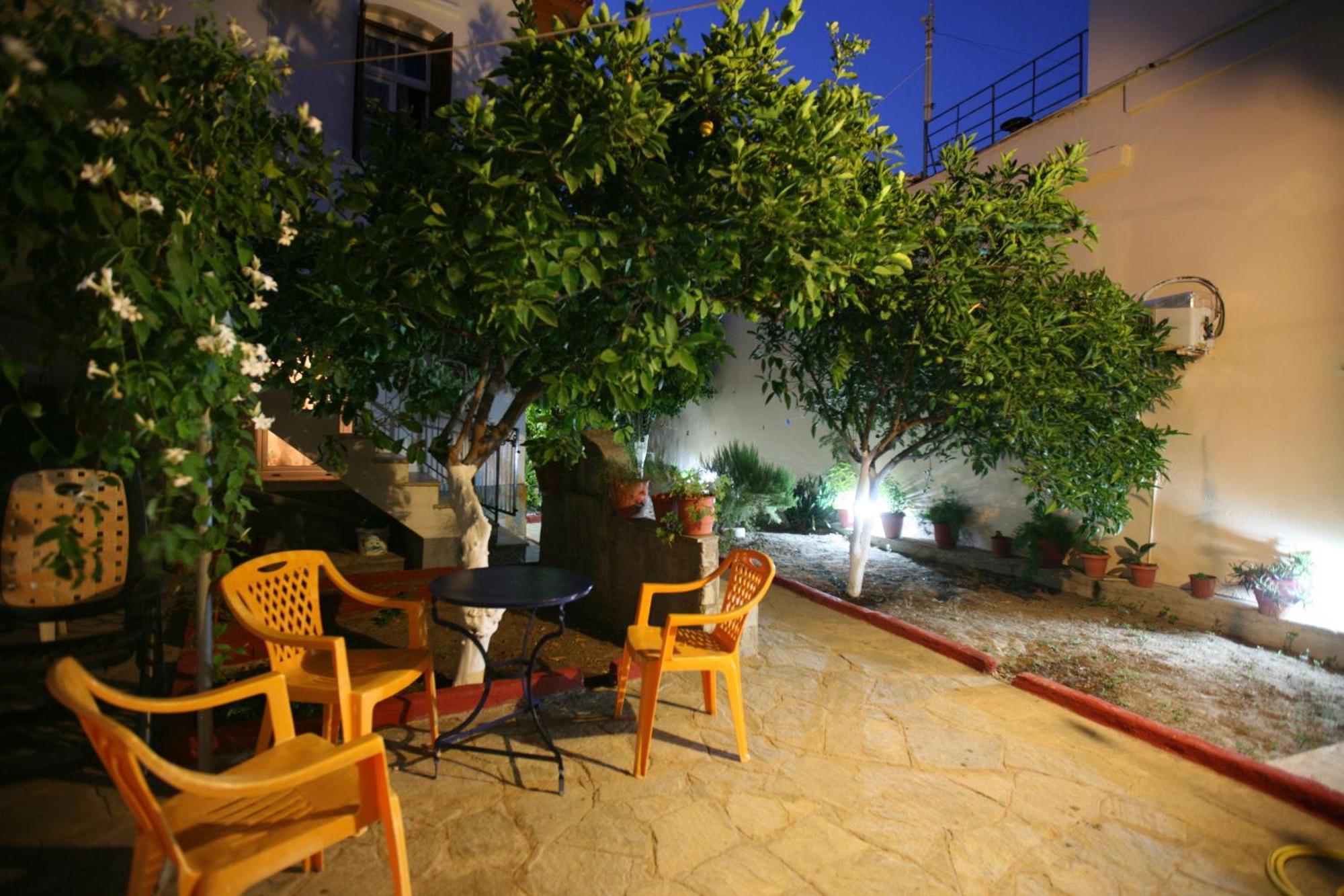 Angelos Rooms Mytilíni Exterior foto